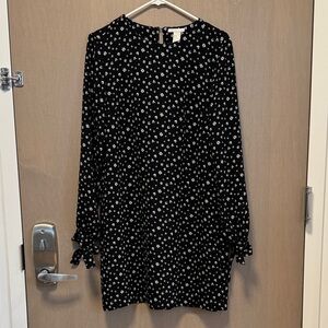 H&M Sz6 Black Dress with Cute White Floral Print